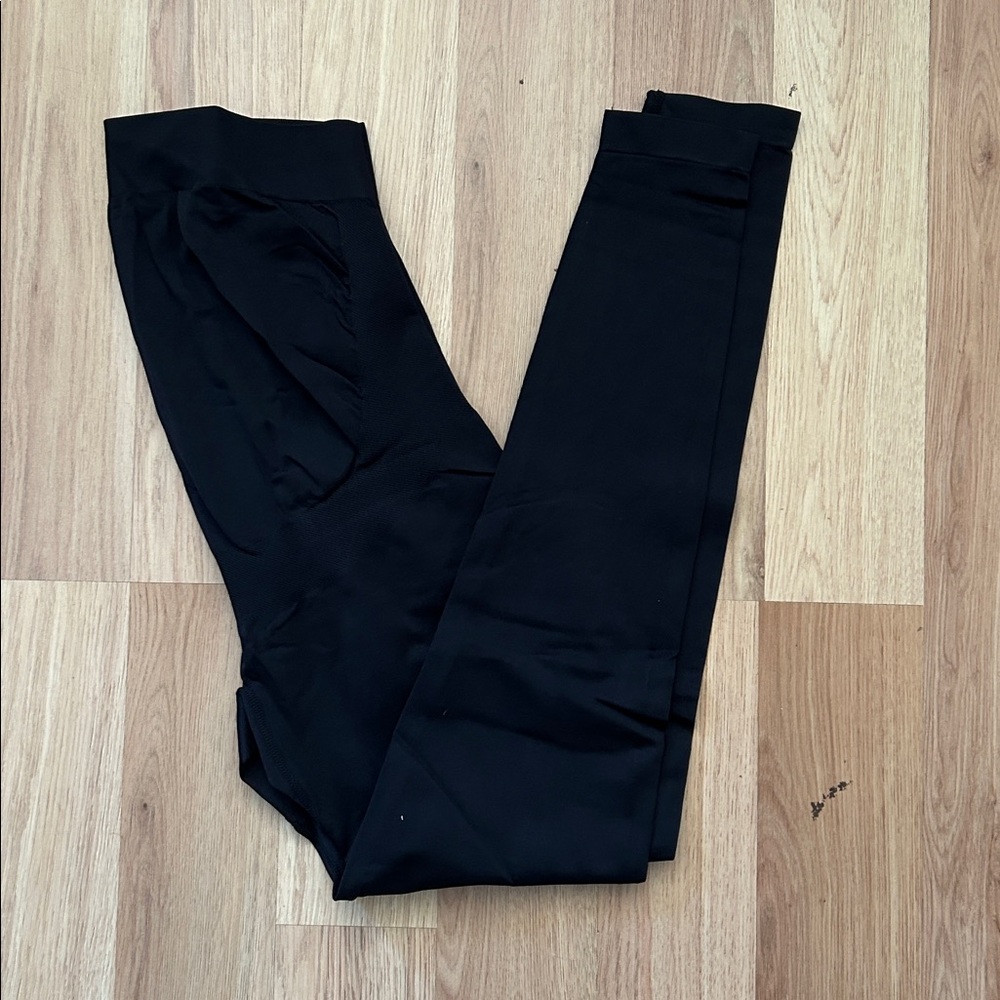Black Lasora Maternity Leggings